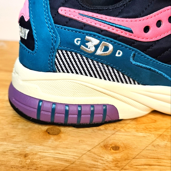 Saucony 3D Grid Hurricane NWT Men's sz 9.5 / Women's sz 11 - Picture 10 of 11